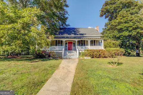 38 S Broad St, Porterdale, GA 30014