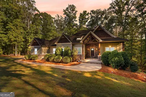 127 Riverbluff Dr, Lagrange, GA 30240 photo 2