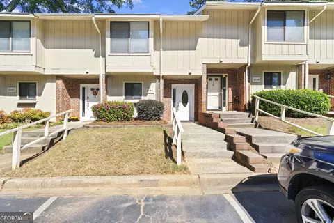 2184 Surrey Ct, Marietta, GA 30067