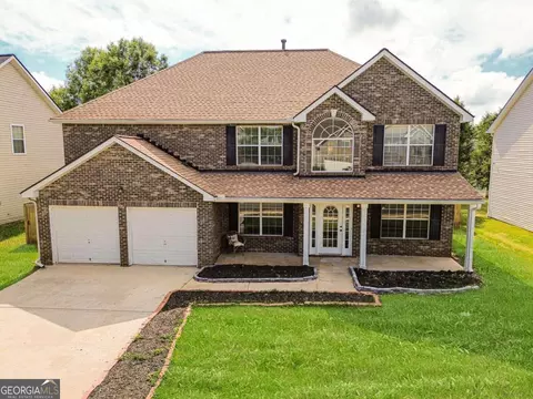346 Kentwood Springs Dr, Hampton, GA 30228