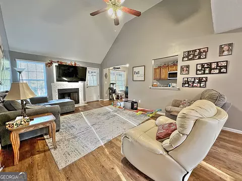 103 Pineland Ct, Lagrange, GA 30241 photo 9