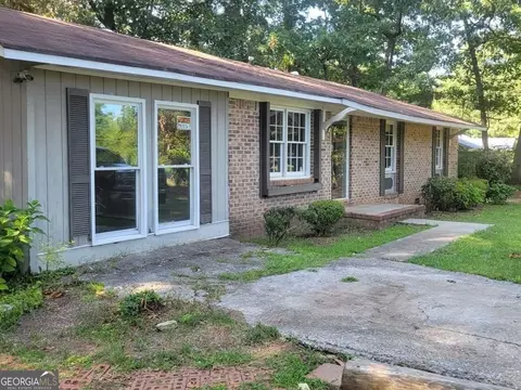 139 Halls Bridge Rd, Jackson, GA 30233