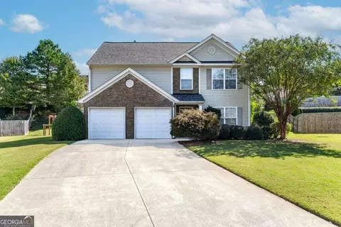 1049 Pine Isle Ct, Sugar Hill, GA 30518