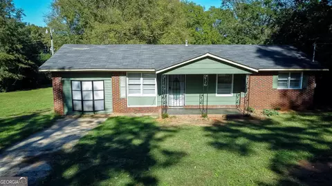 289 Martin Luther King Jr Dr, Eatonton, GA 31024