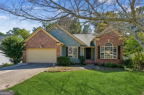 5757 Newberry Point Dr, Flowery Branch, GA 30542