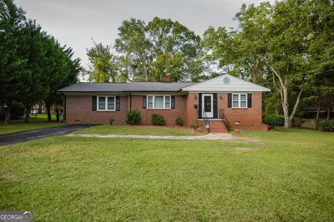 104 Tyus St, Barnesville, GA 30204