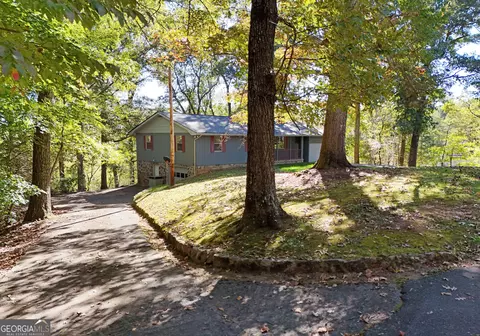 614 Lakeview Cir, Morganton, GA 30560