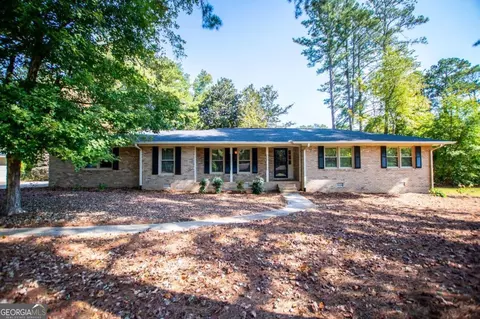60 N Fairlawn Dr, Carrollton, GA 30117