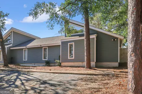 302 Hummingbird Cir, Statesboro, GA 30458