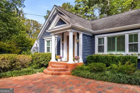 2071 Evergreen Ln NW, Atlanta, GA 30318