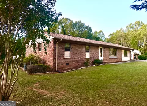 153 S Bruce St, Baldwin, GA 30511