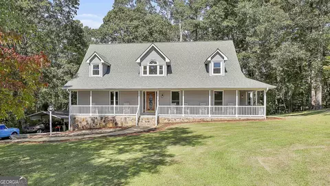 610 Black Dirt Rd, Whitesburg, GA 30185