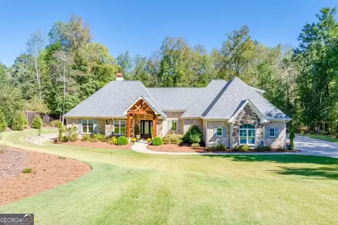 931 Antrim Glen Dr, Hoschton, GA 30548