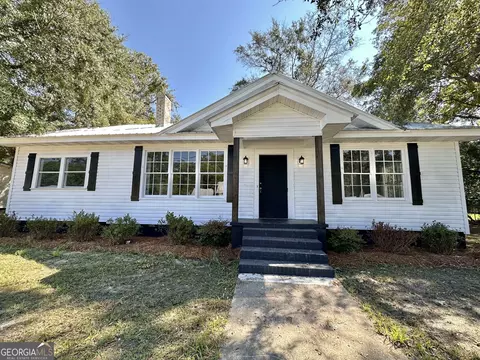 301 Griffin Ave, Eastman, GA 31023