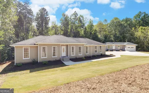 258 Currahee Ridge Rd, Toccoa, GA 30577