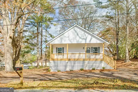 111 Arnco 3rd St, Newnan, GA 30263