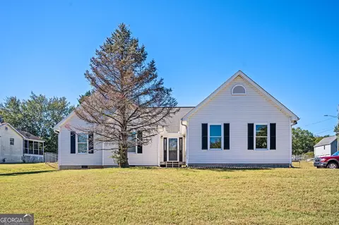 47 Misty Ridge Dr, Hiram, GA 30141