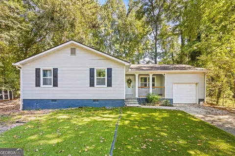 135 Greenwood Dr, Stockbridge, GA 30281