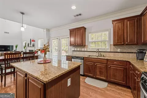 Kitchen - 1689 Centerville Dr, Buford, GA 30518 photo 2 of 5