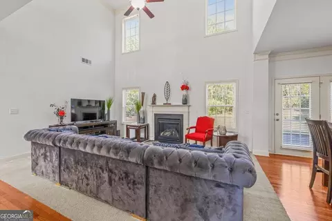 Entry Way - 1689 Centerville Dr, Buford, GA 30518 photo 5 of 9