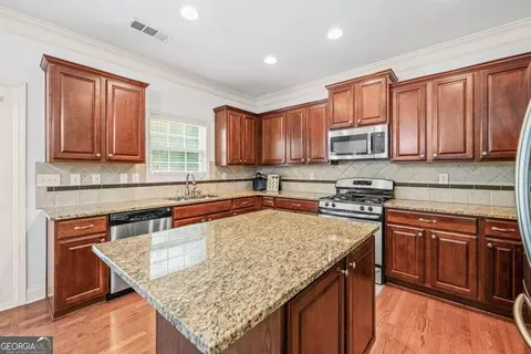 Kitchen - 1689 Centerville Dr, Buford, GA 30518 photo 4 of 5