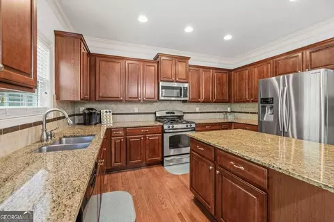 Kitchen - 1689 Centerville Dr, Buford, GA 30518 photo 3 of 5