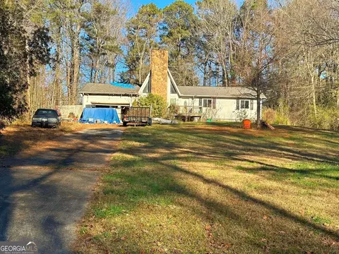 170 Lakeview Ln, Fayetteville, GA 30214