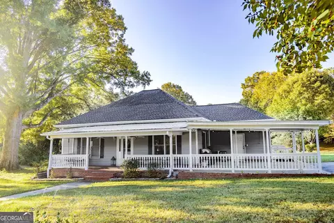 203 New Town St, Tate, GA 30177