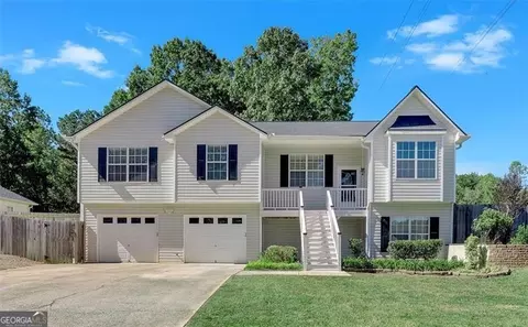 16 Hickory Lake Dr, Acworth, GA 30101