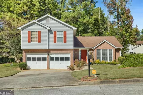 5868 Giles Rd, Lithonia, GA 30058