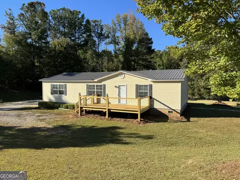 480 Thomas St, Roopville, GA 30170
