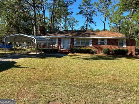 167 Fortune Loop Rd, Swainsboro, GA 30401