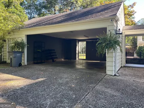 Exterior - 729 Ridgecrest Rd, Lagrange, GA 30240 photo 3 of 10