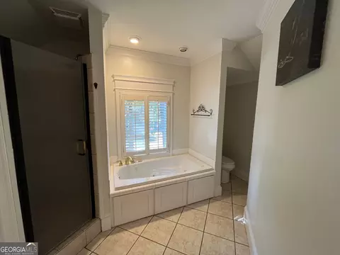 Bath - 729 Ridgecrest Rd, Lagrange, GA 30240 photo 3 of 8