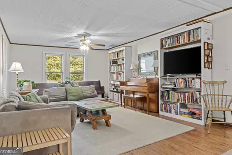 53 Price St, Toccoa, GA 30577 photo 9