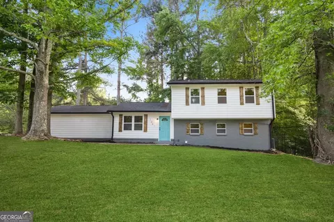 1341 Briar Ridge Ln, Jonesboro, GA 30238