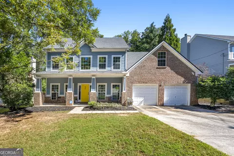 881 Creekdale Dr, Clarkston, GA 30021