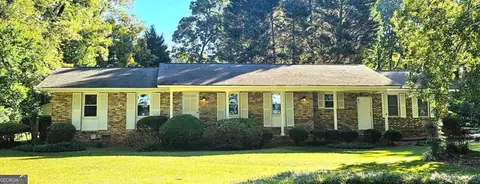 3 Old Farm Rd, Marietta, GA 30068