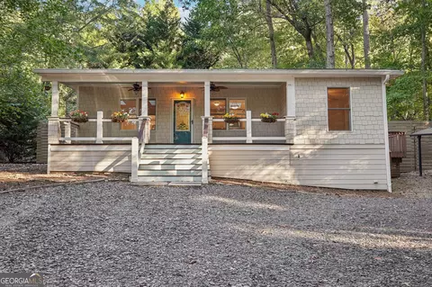 109 Robin Dr, Roswell, GA 30075