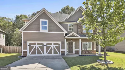 261 Briandwood Dr, Newnan, GA 30265