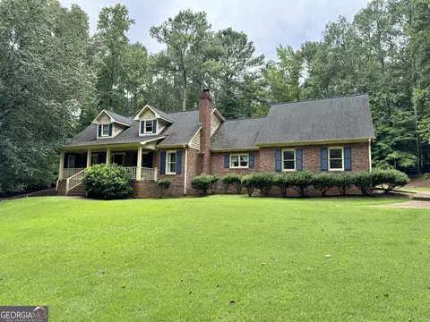 255 Riverbend Dr, Mcdonough, GA 30252