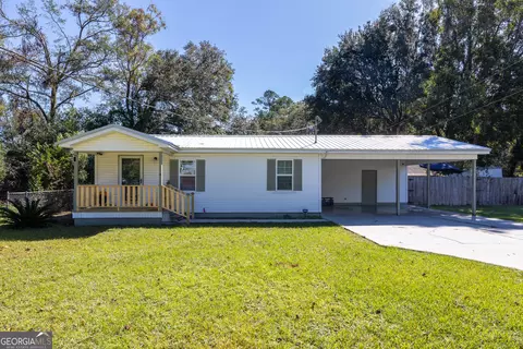 708 Oakwood Ave, Waycross, GA 31501