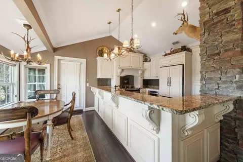 Kitchen - 106 Willis Rewis Rd, Collins, GA 30421 photo 2 of 3