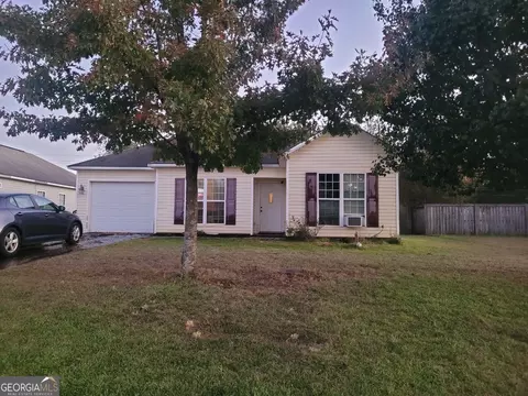 105 Marcelline Ct, Warner Robins, GA 31088