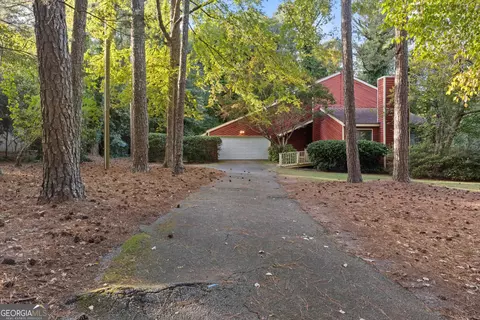 177 Deertree Dr, Athens, GA 30605