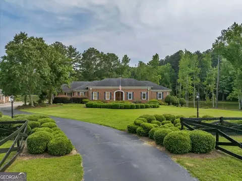 Exterior - 655 Mcdonough Rd, Hampton, GA 30228 photo 24 of 37