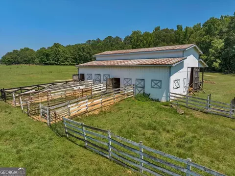 Exterior - 655 Mcdonough Rd, Hampton, GA 30228 photo 33 of 37