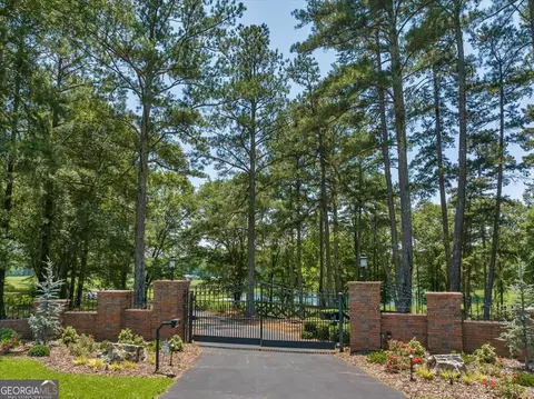 Exterior - 655 Mcdonough Rd, Hampton, GA 30228 photo 20 of 37