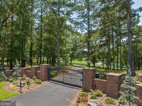Exterior - 655 Mcdonough Rd, Hampton, GA 30228 photo 19 of 37