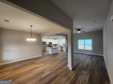 203 Sugar Maple Ct, Byron, GA 31008 photo 4